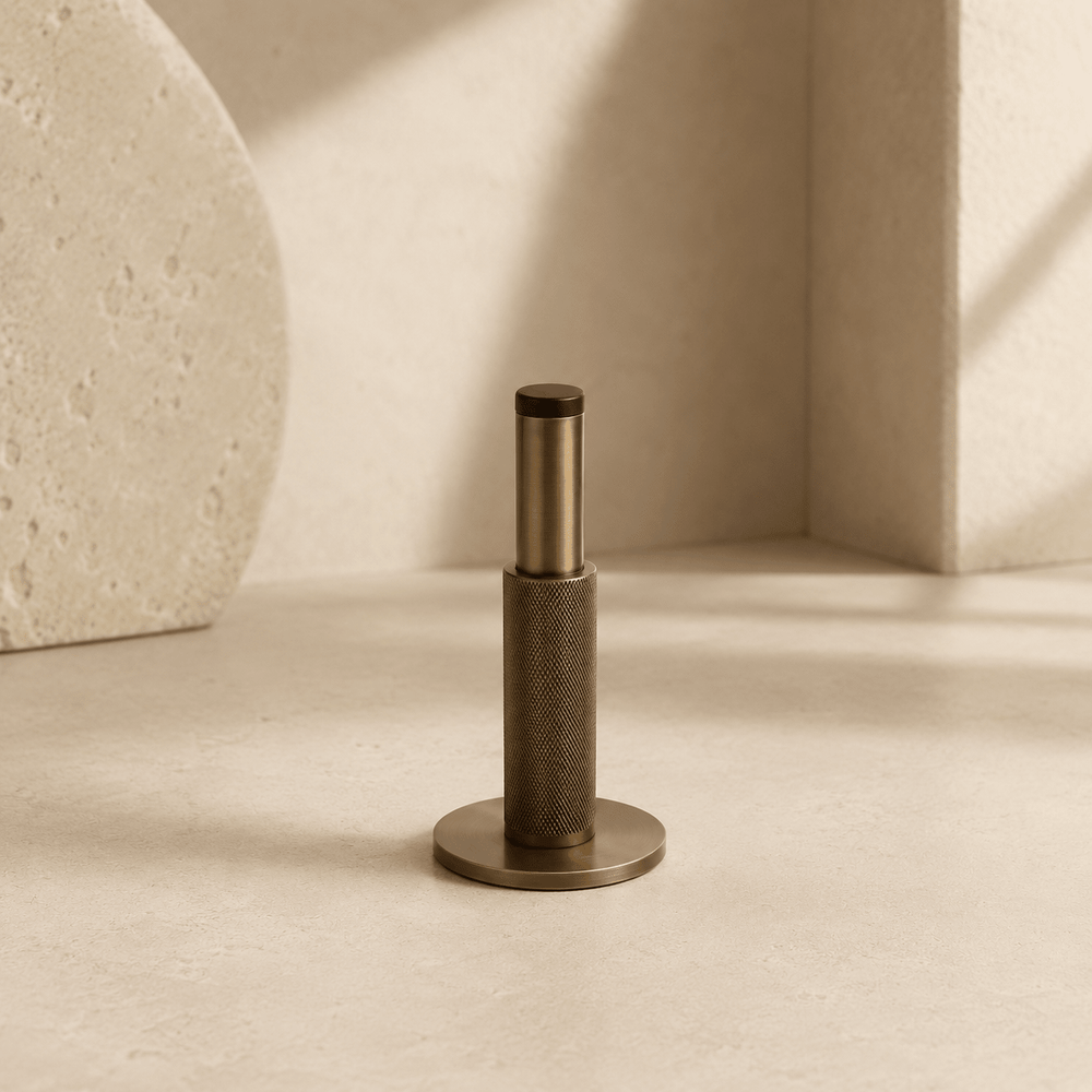 Deurstopper op de vloer of aan de wand? - Forma Luxury Interior