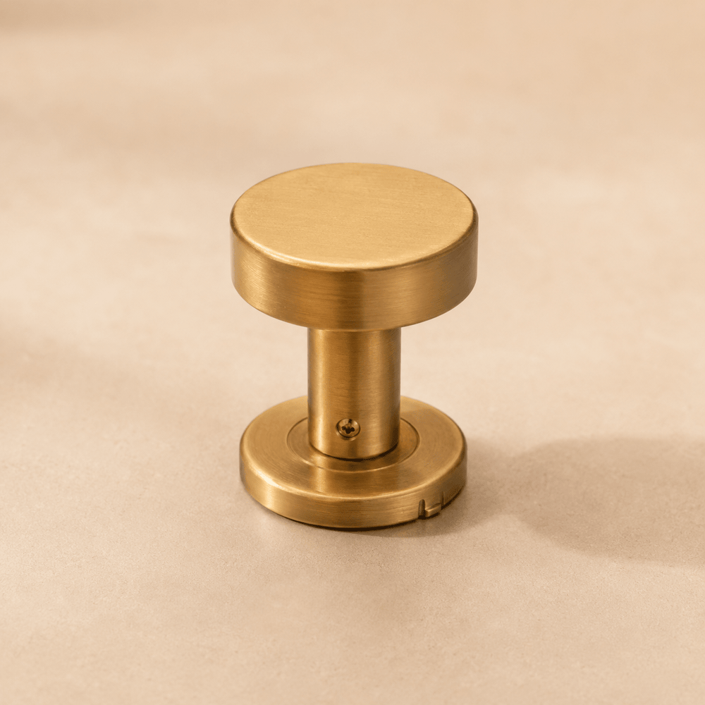 Mat zwart, goud of zilver: welke kleur beslag past bij jouw interieur? - Forma Luxury Interior