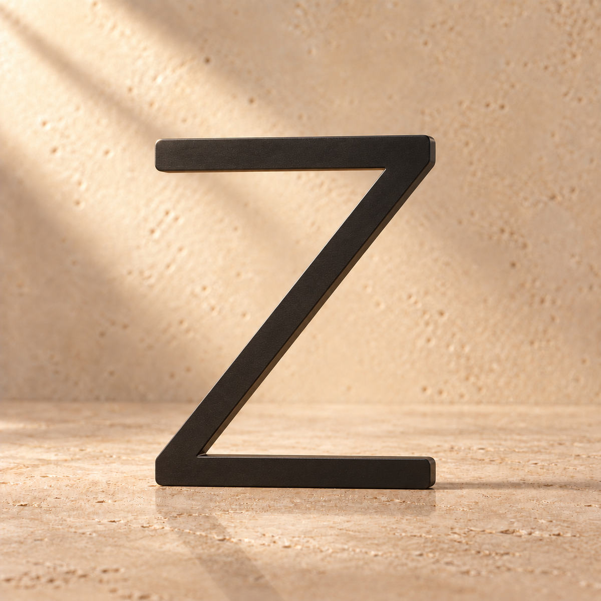 Massief messing huisnummer of huisletter – mat zwart