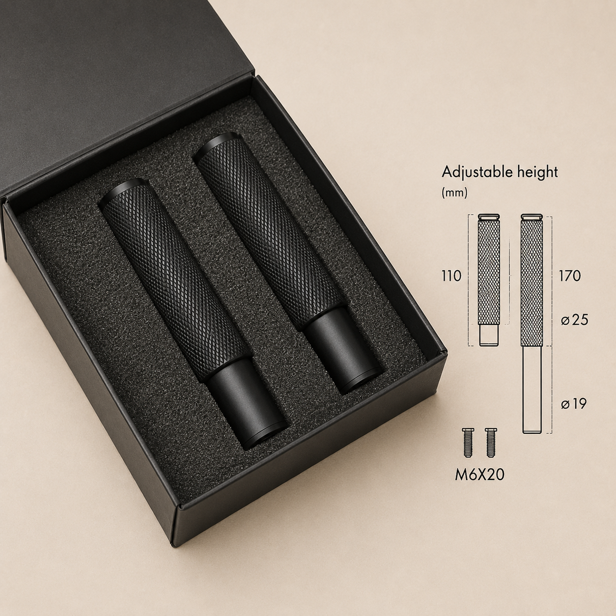 Luxe Verstelbare Meubelpoten – Antiek Messing met Gekarteld Detail