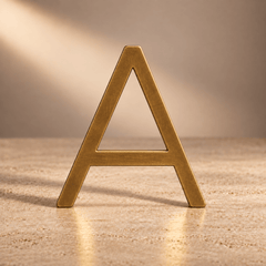 Massief messing huisnummer of huisletter in antiek messing – 10 tot 30 cm - Forma Luxury Interior