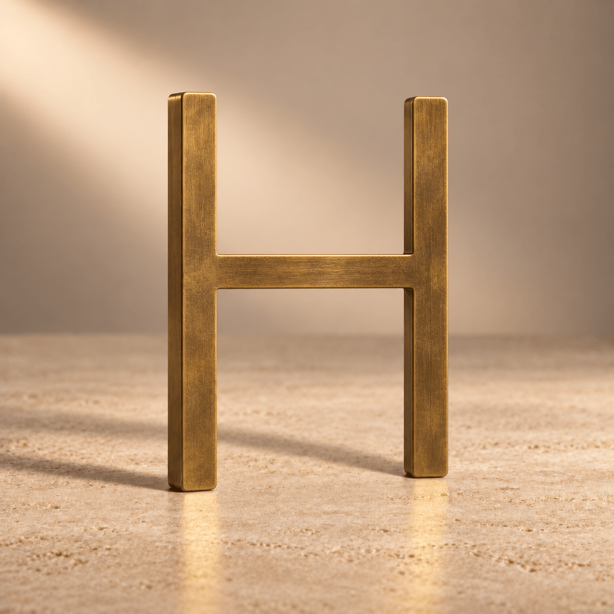Massief messing huisnummer of huisletter in antiek messing – 10 tot 30 cm - Forma Luxury Interior