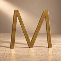 Massief messing huisnummer of huisletter in antiek messing – 10 tot 30 cm - Forma Luxury Interior