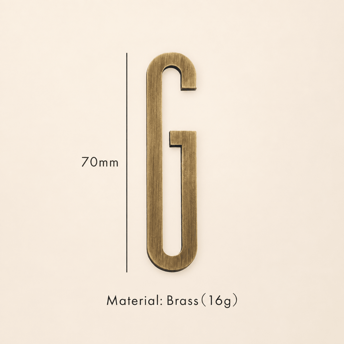 Messing huisnummer of letter 7 cm – antiek messing - Forma Luxury Interior