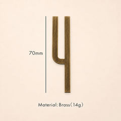Messing huisnummer of letter 7 cm – antiek messing - Forma Luxury Interior