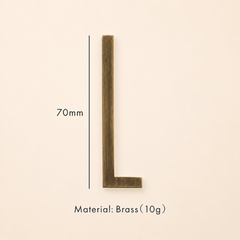 Messing huisnummer of letter 7 cm – antiek messing - Forma Luxury Interior