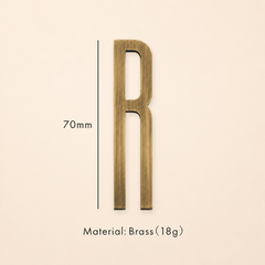 Messing huisnummer of letter 7 cm – antiek messing - Forma Luxury Interior