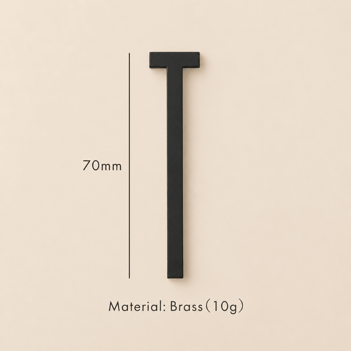 Messing huisnummer of letter 7 cm - zwart - Forma Luxury Interior