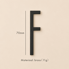 Messing huisnummer of letter 7 cm - zwart - Forma Luxury Interior
