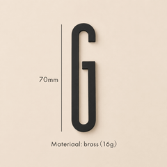 Messing huisnummer of letter 7 cm - zwart - Forma Luxury Interior