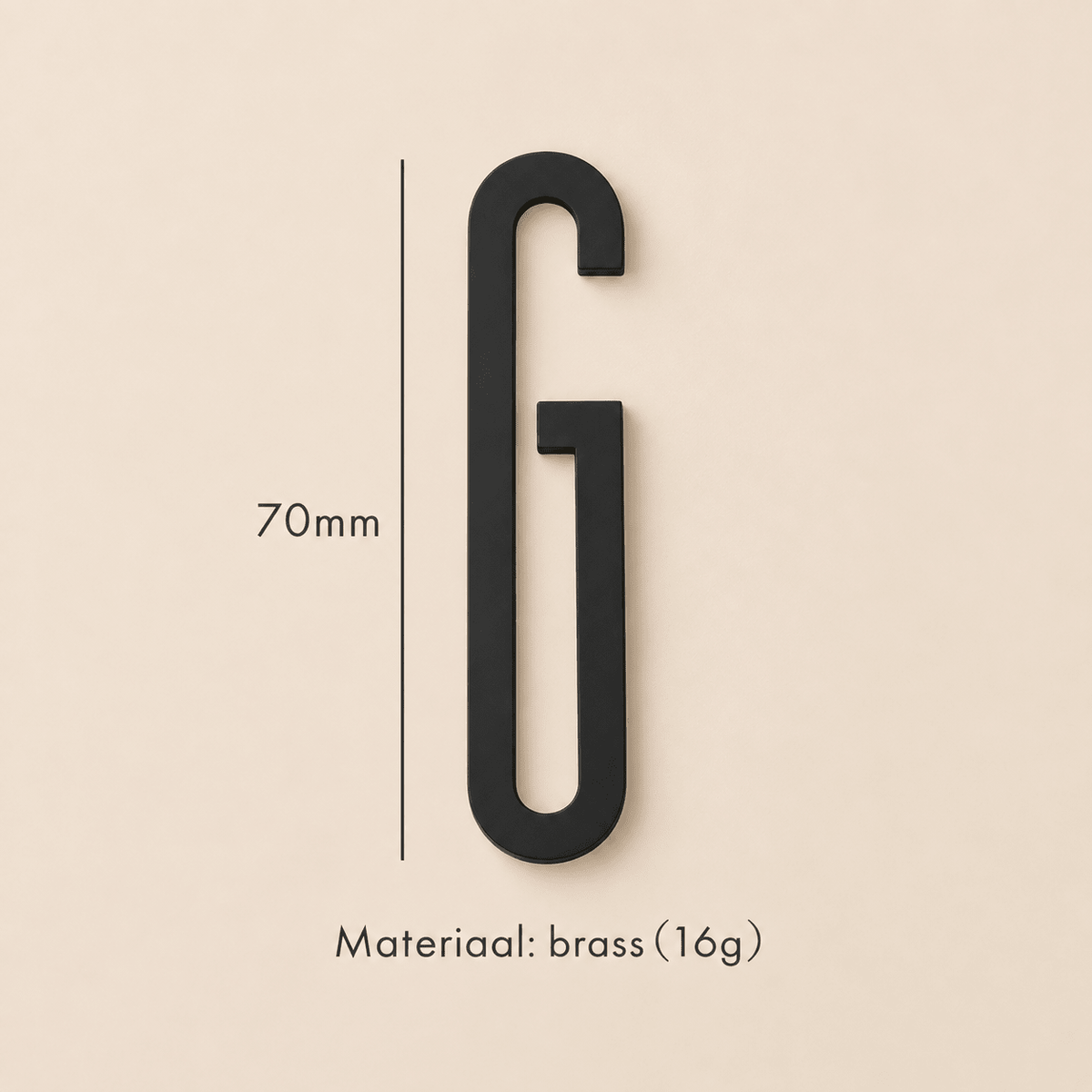 Messing huisnummer of letter 7 cm - zwart - Forma Luxury Interior