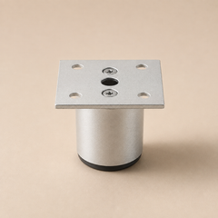 Verstelbare aluminium meubelpoot van 5 cm in zilver